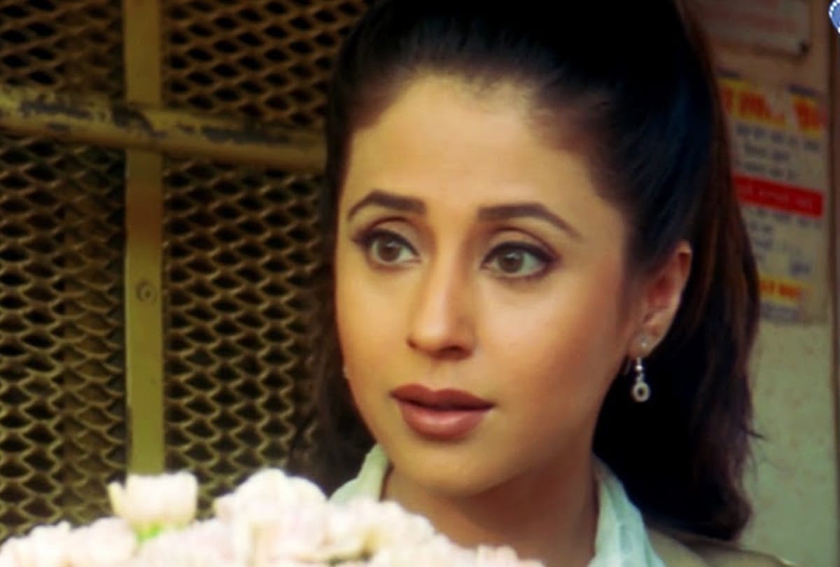 article 370 removed in inhuman manner from Jammu and Kashmir said Urmila Matondkar