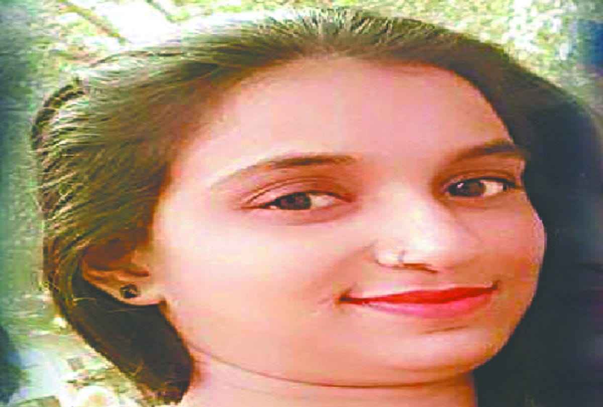 husband stabs wife 40 times to death in Gurgaon