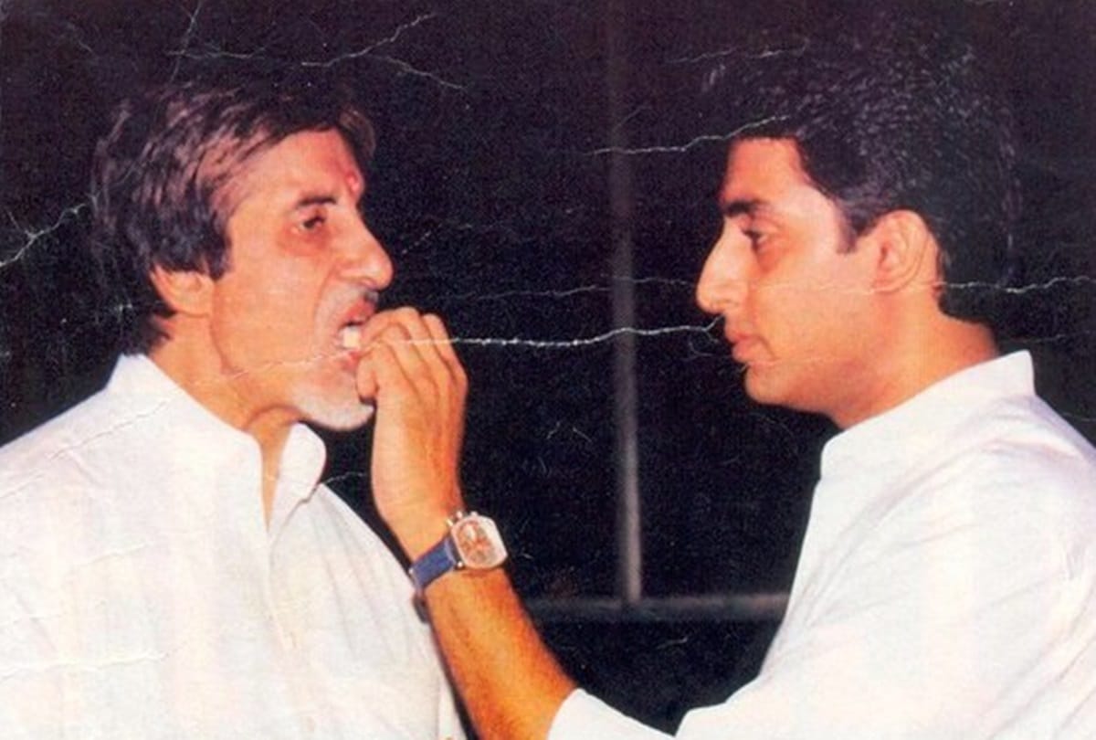 Abhishek Bachchan Trolled by Users as he Writes Emotional Note For Amitabh bachchan