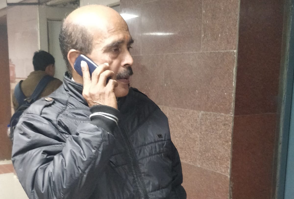EOW arrested amin of nagar nigam for scam in lucknow