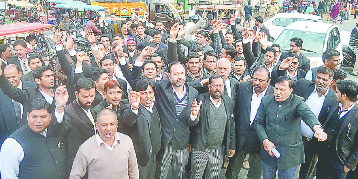 Lawyers protest against Lathi Charge