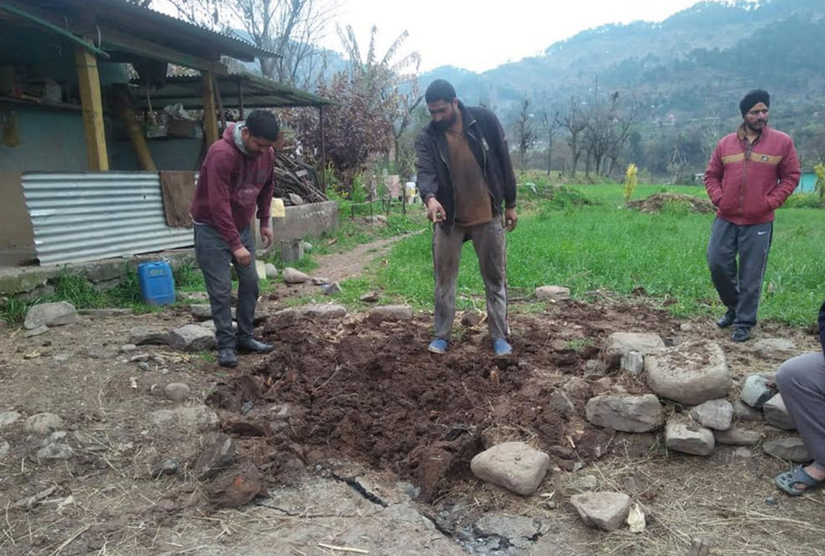 pakistan did ceasefire in poonch jalaas village jammu kashmir