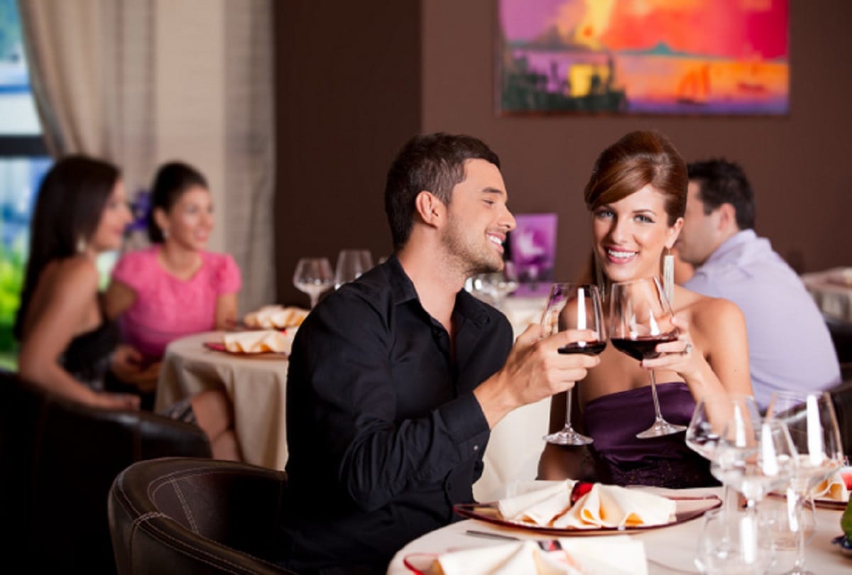 husband calls police on own wife after she refuses to split bill for chinese meal in australia