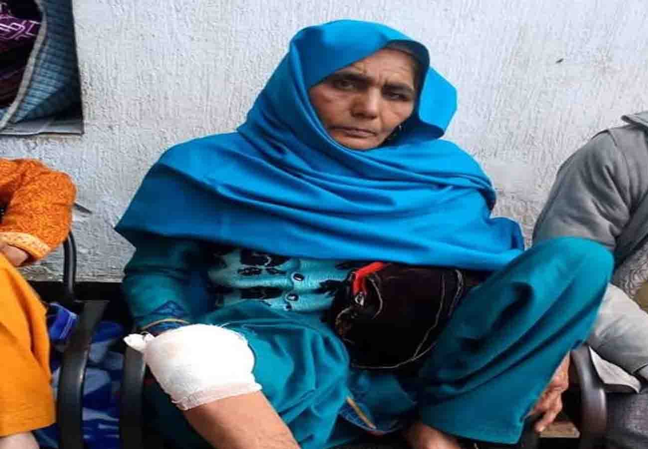 Kumbh mela 2019 sadhu road accident in kanpur, three people died and seven injured