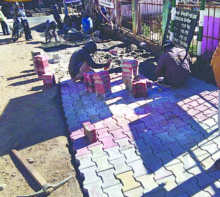 footpath construction in kausani is of no use