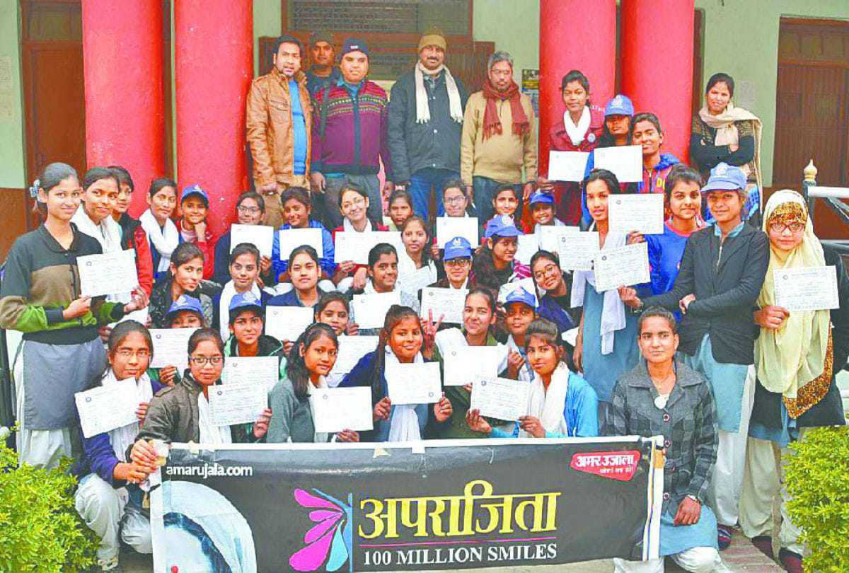 Rangoli competition held under aparajita 100 million smiles in firozabad