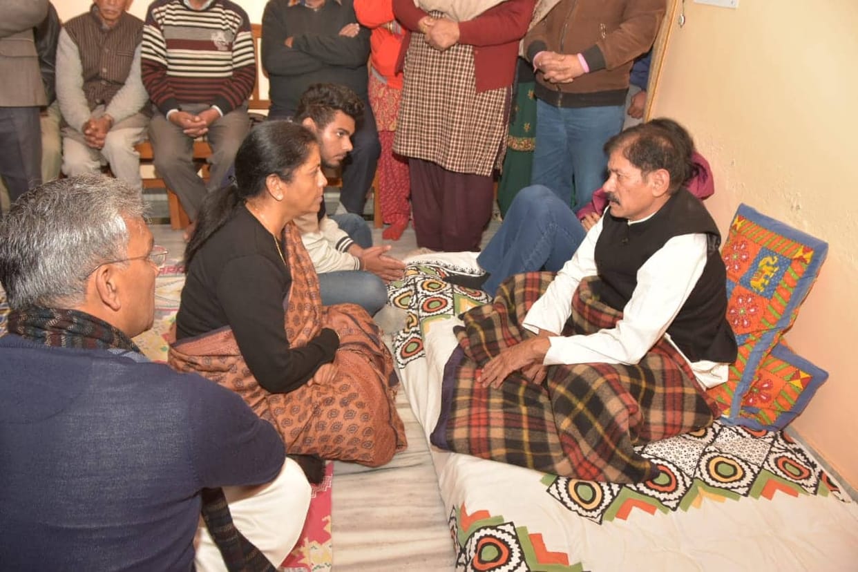 Defence minister nirmala sitharaman to martyr Siddharth Negi family
