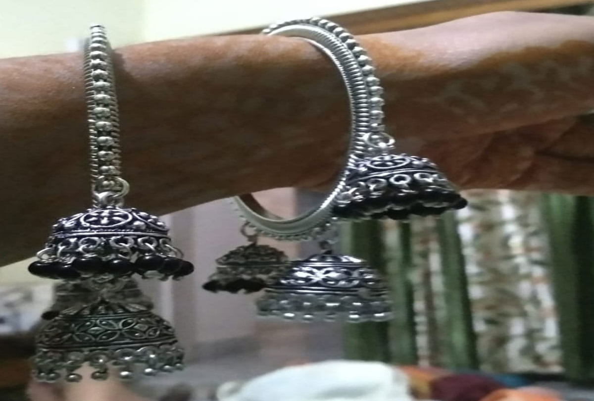 Oxidised jewellery is in vogue again as a classy option with all its charm and fine craftsmanship