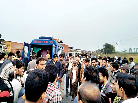 Scooty escaped in the truck, Mother-daughter's death
