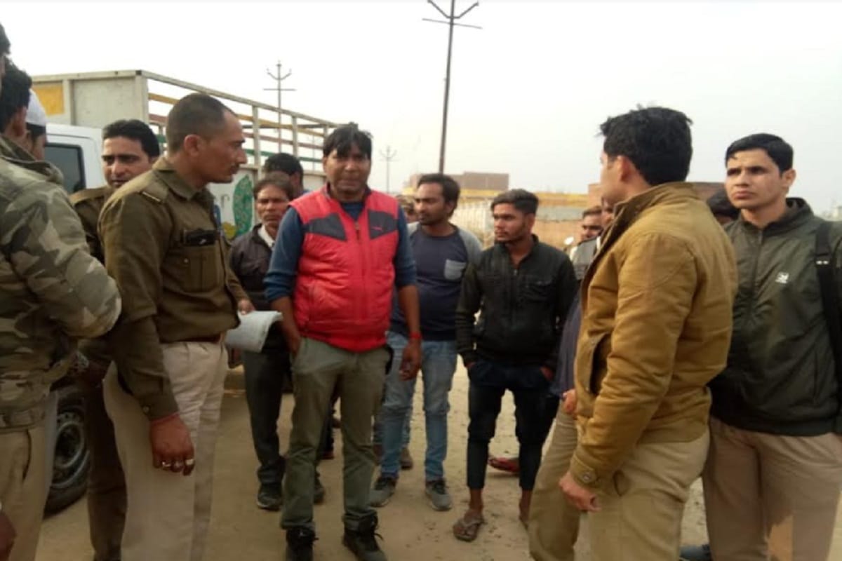 Western UP crime is not decreasing and, looted of crooks twenty thousand from youth