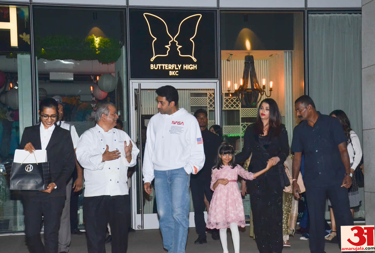 Abhishek Bachchan celebrate his birthday with Amitabh Bachchan and Aishwarya Rai Bachchan