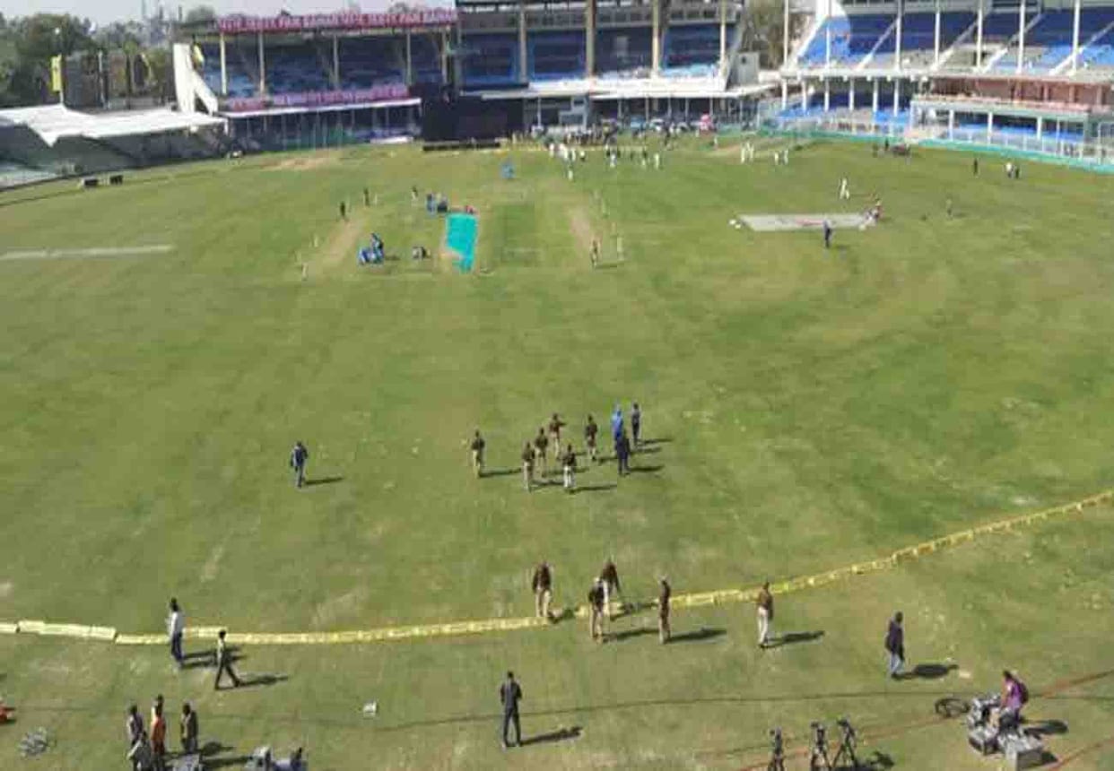 training for Three thousand players till March in kanpur