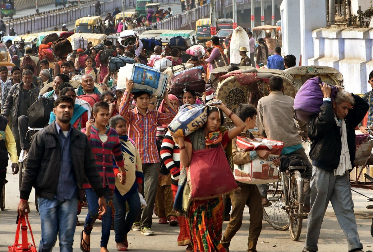 Kumbh 2019: 130 trains and four thousand buses will run for devotees at Basant snan in kumbh mela