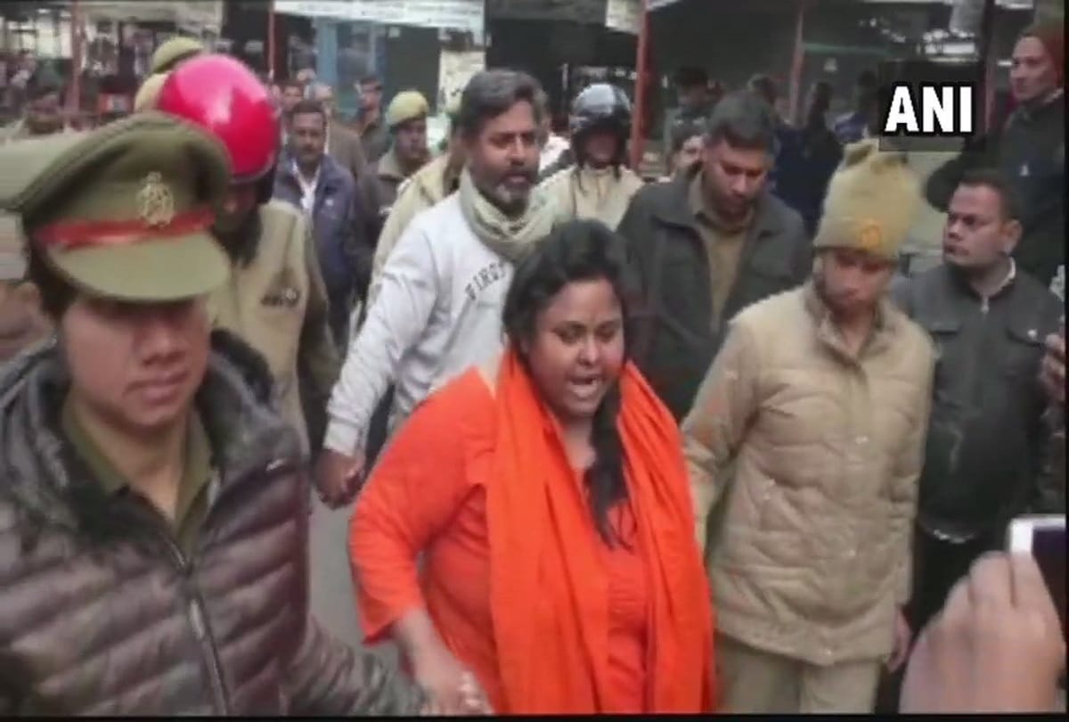 Pooja Shakun Pandeys troubles increased on the controversial statement about Friday prayers