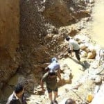 पिथौरागढ़ के जामिरखेत में मलबे से दबी पेयजल लाइन।