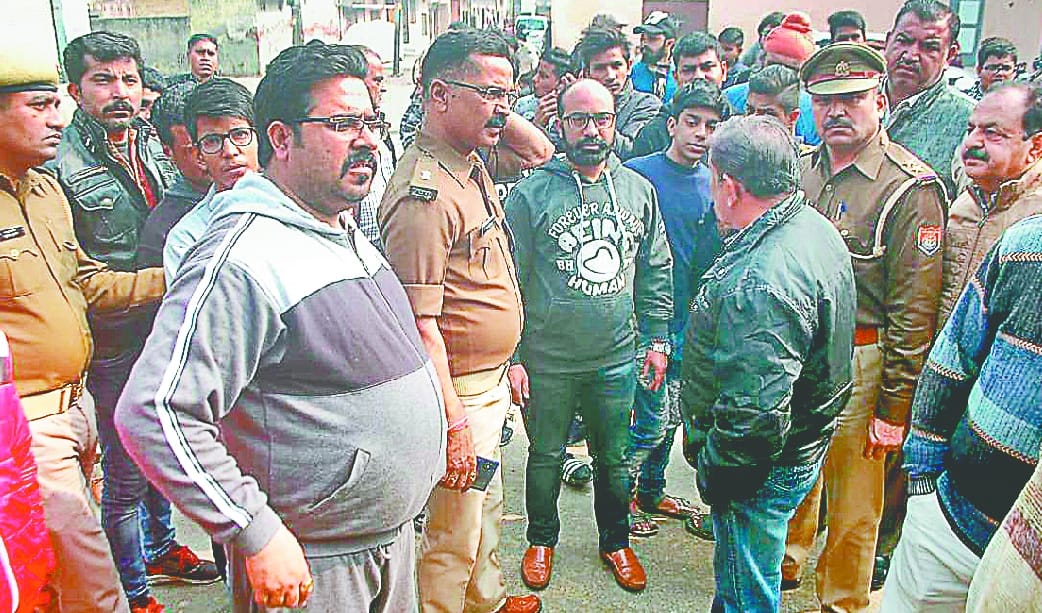 prahlad nagar bazar closed