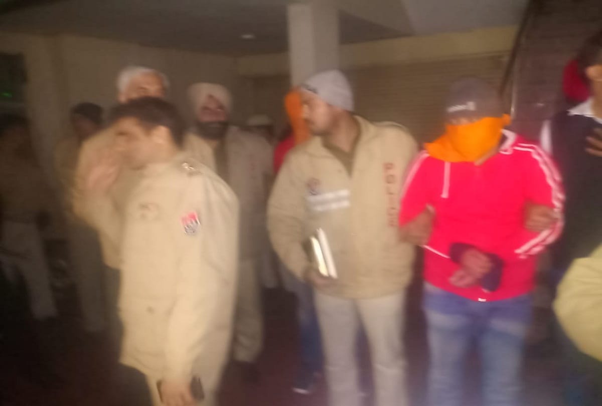 Encounter underway between Punjab police and Lawrence Bishnoi gang in Peer Muchalla