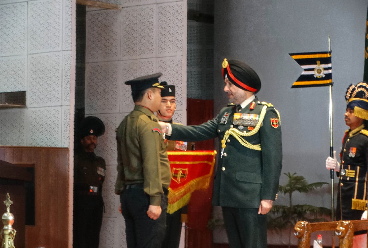 investiture cermony in northern command jammu kashmir, martyred nazir ahmed wani got sena medal bar