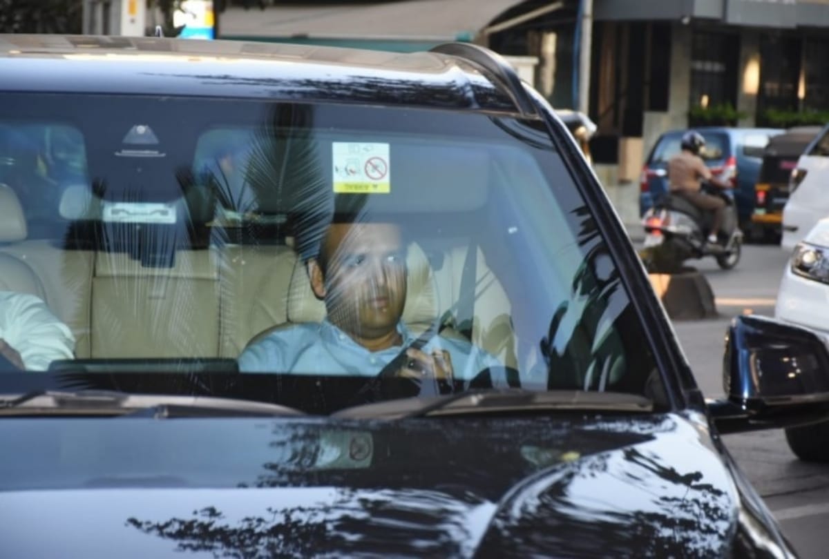 Isha Ambani came in such a way, Maxi dressed in the wife watching Anand Piramal