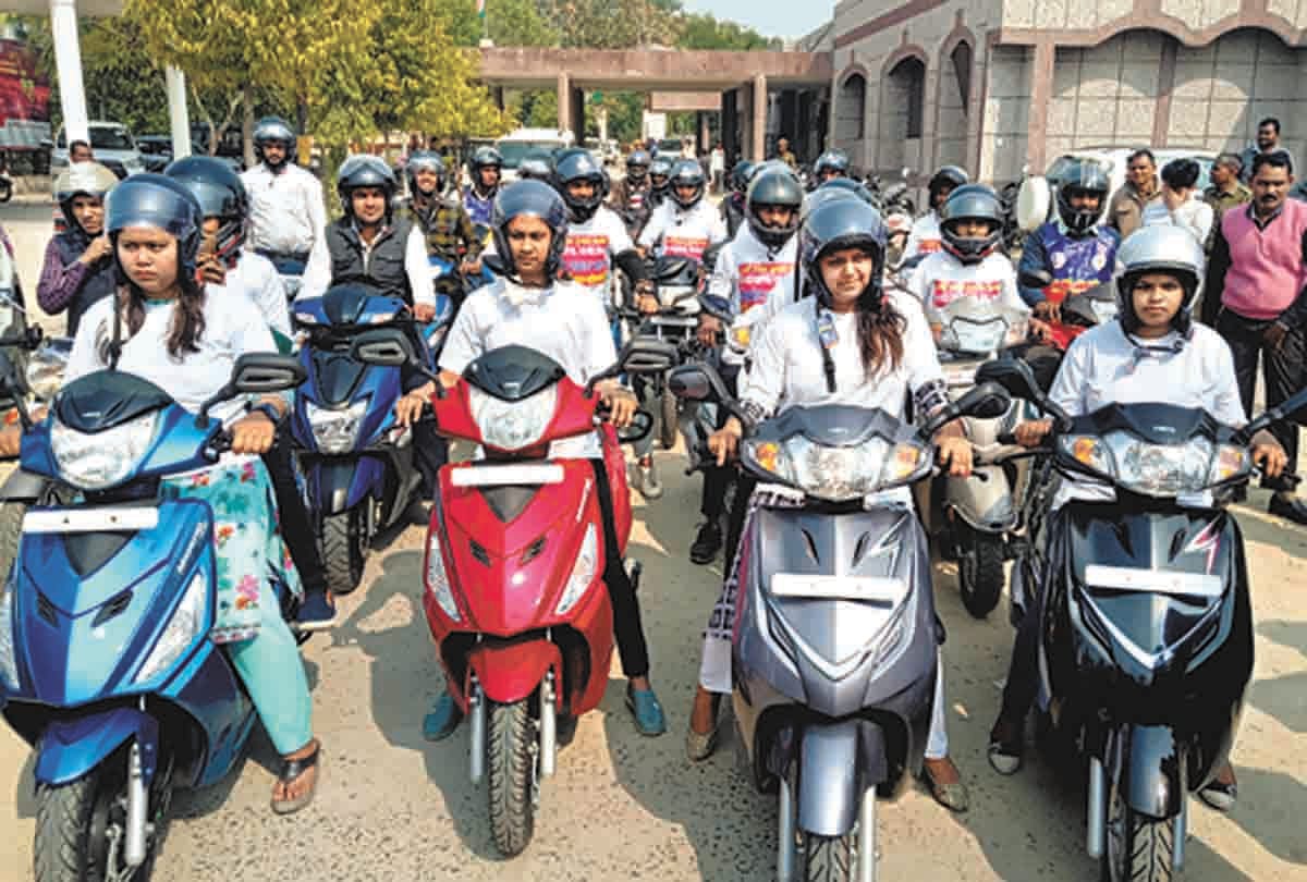 Inspired to wear helmets