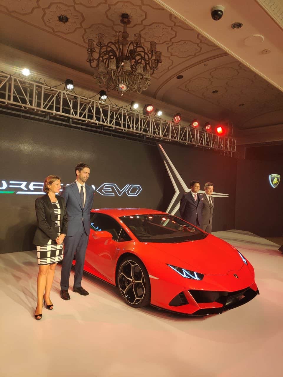 Lamborghini  new huracan beautiful images are here