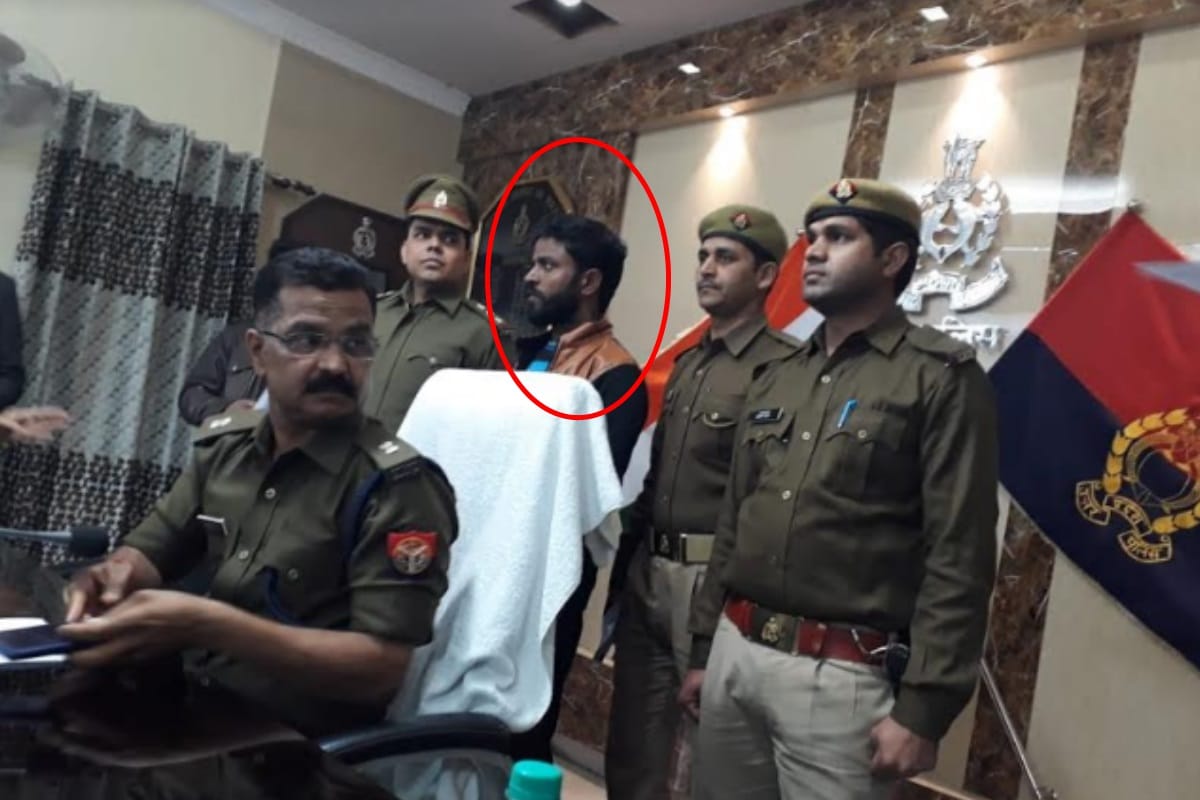 up man murdered his wife by knife on rose day, Meerut police arrested  accused