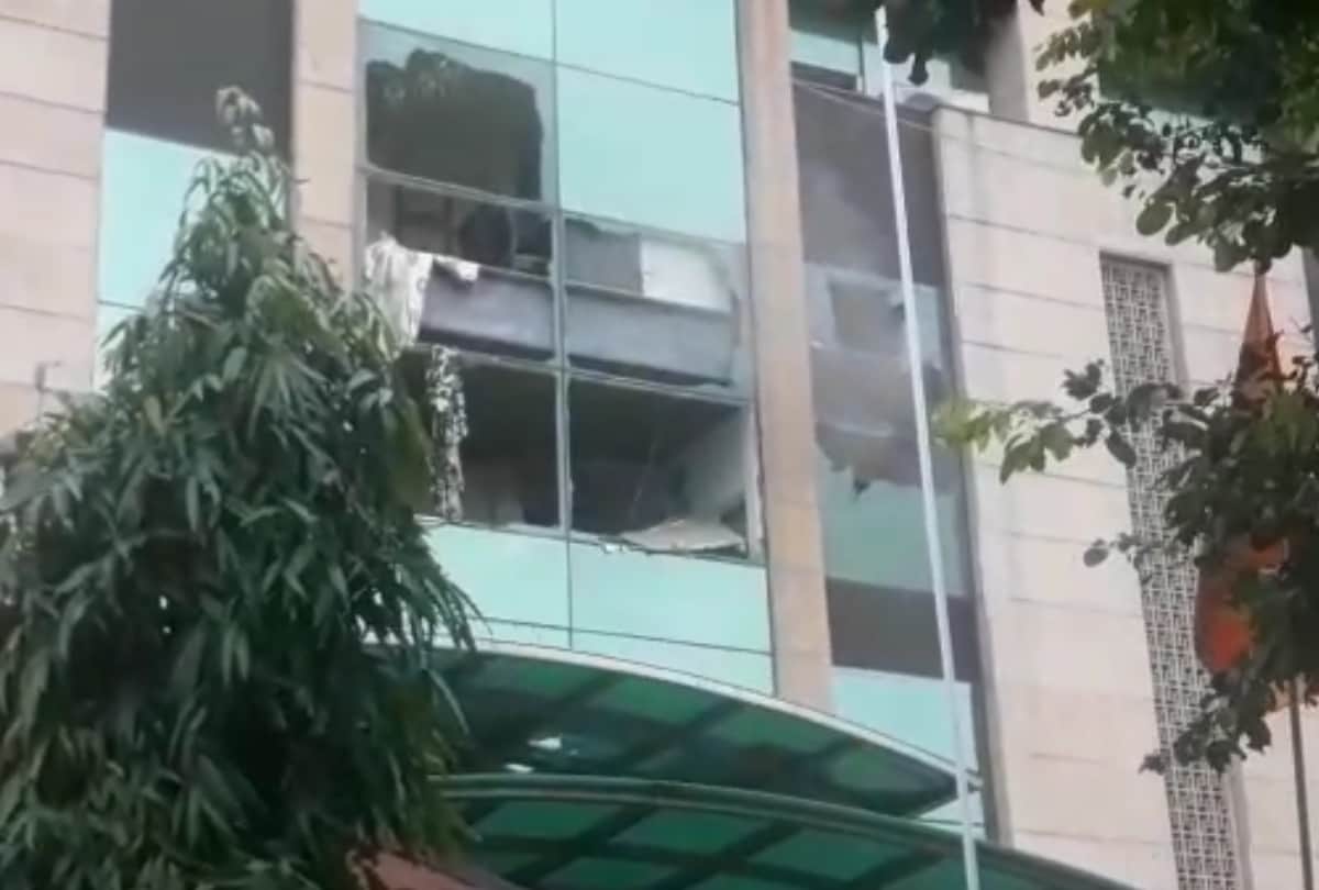fire breaks out in metro heart hospital noida see rescue operation in photos