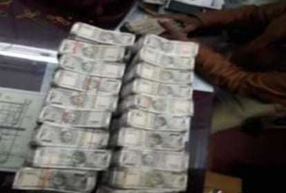 police caught two commission agent in lucknow