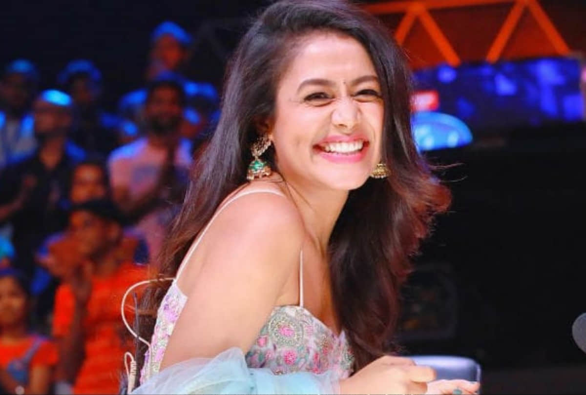 Birthday Girl Neha Kakkar revealed that her father used to sell Samosa