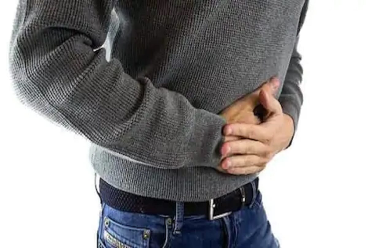reduce gas problem avoid these habits and follow this natural tips