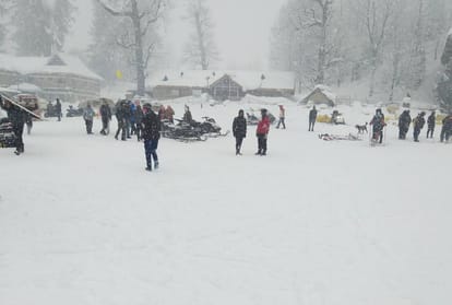 Avalanche warning in five districts of Himachal in heavy snowfall