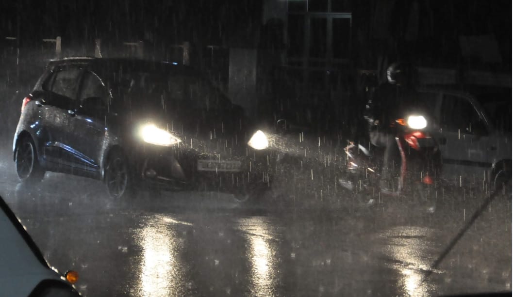 Uttarakhand weather Update Today: Rain in dehradun, High Rainfall Warning in All districts