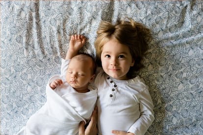 smartphone children bedroom and dinner table effect