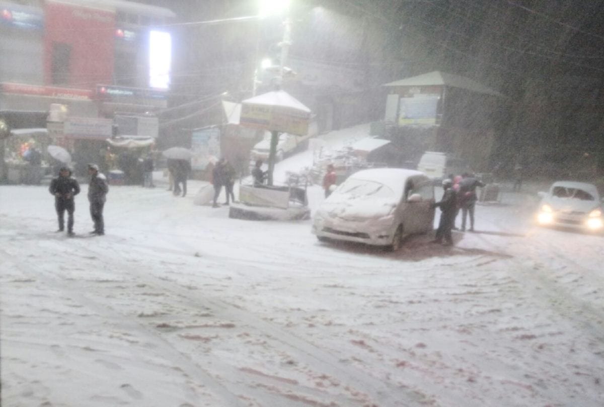 heavy snowfall started in shimla city on 07 february