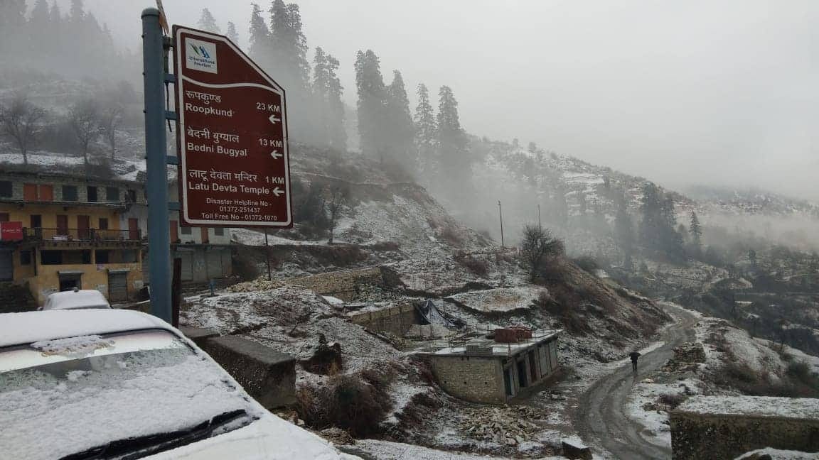 weather red alert in uttarakhand for next 24 hours snowfall photos