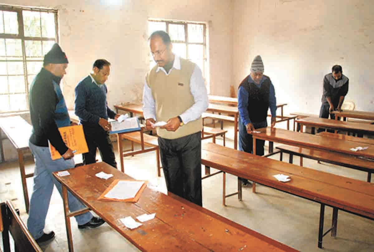 Pratapgarh: UP Board Examination on 210 Examination Centers