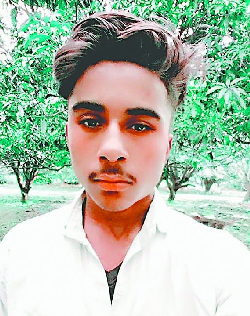 Youth's death in the accident, kin assault kills people