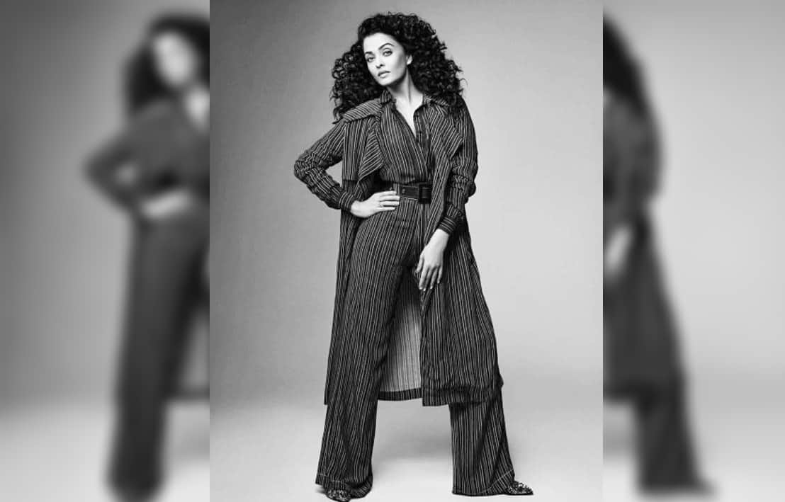 Aishwarya Rai looks gorgeous in curly hair