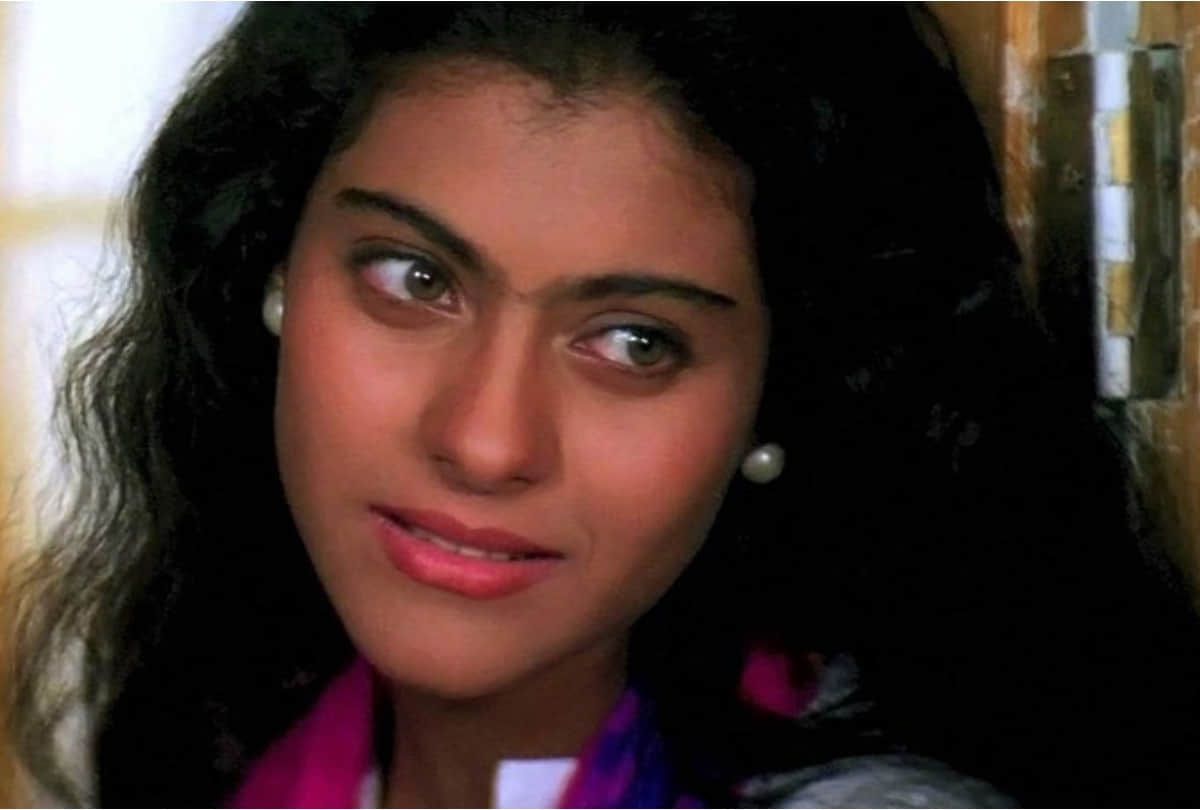 love stoty of kajol and ajay devgan