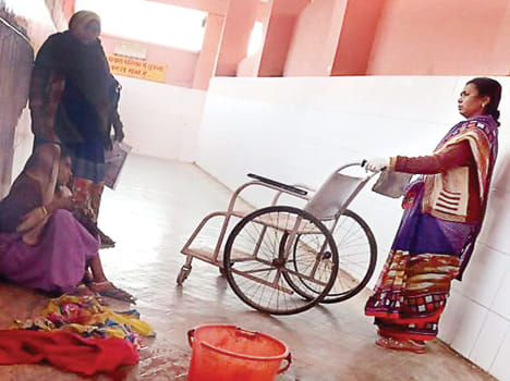 Shocking: Sweeper karati delivery in gallery
