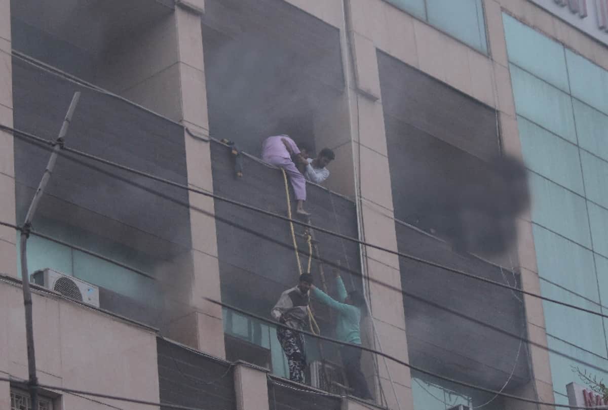 fire in metro heart hospital its license was renewed in 2017 glass was broken by fire cylinder