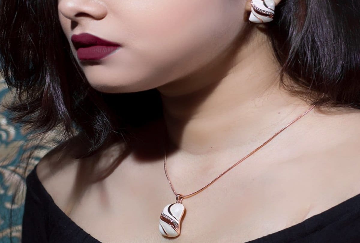 Dhanteras 2023 gold jewellery shopping idea for wife trendy jewellery collection
