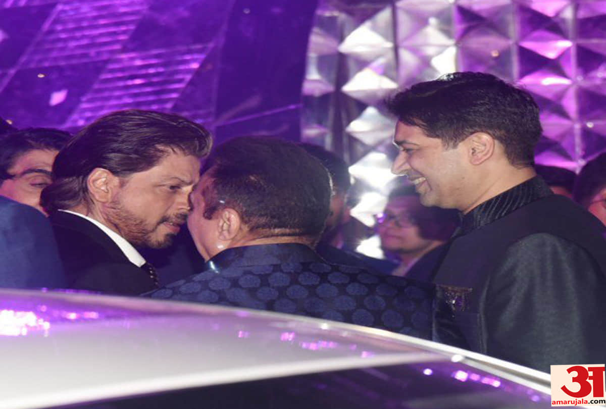 Shah Rukh Khan to Bobby Deol bollywood celebs attend Mohammed Morani son Azhar Morani sangeet party