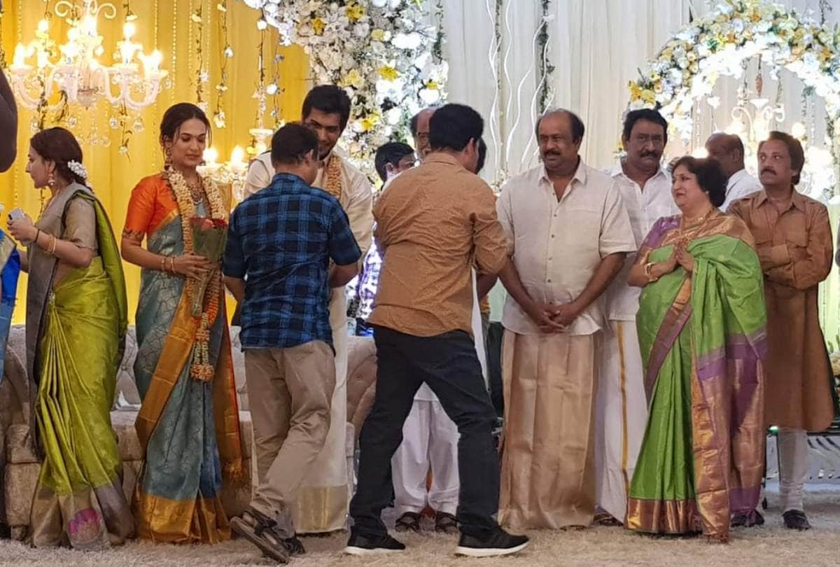 rajinikanth daughter soundarya and vishagan vanangamudi get married reception photos