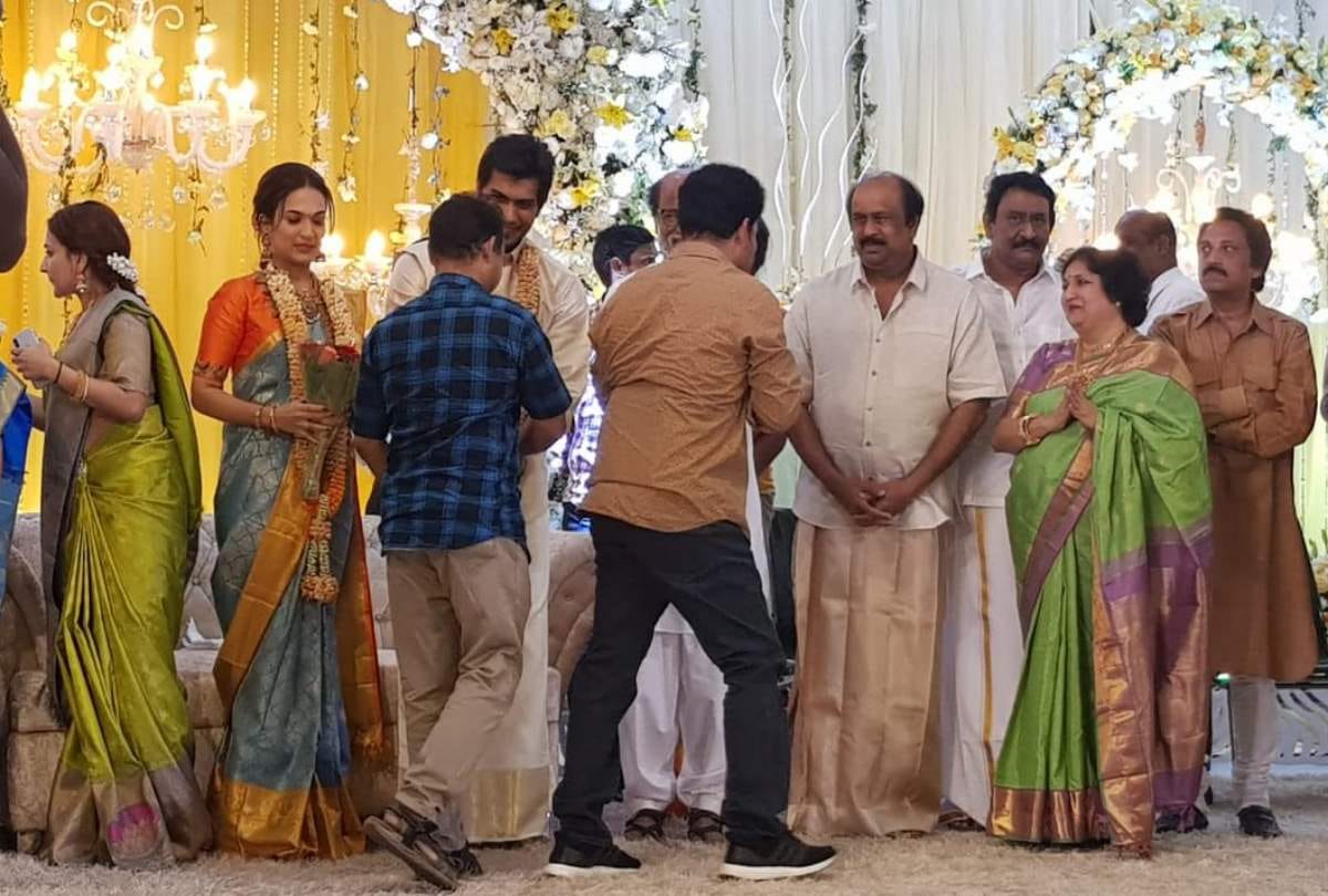 rajinikanth daughter soundarya and vishagan vanangamudi get married reception photos