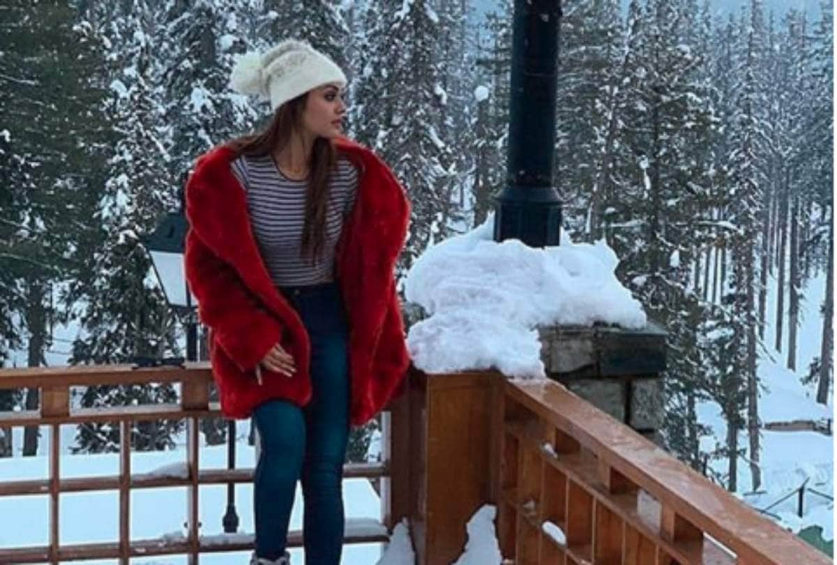 Tv Actress Sreejita de bikini photoshoot in kashmir photo viral