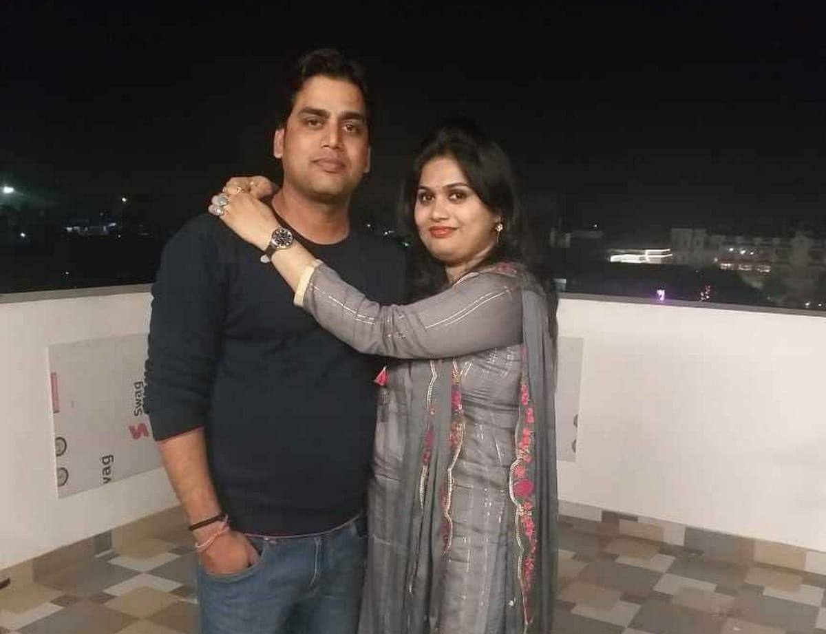 Propose day special these couples got married after friendship in varanasi