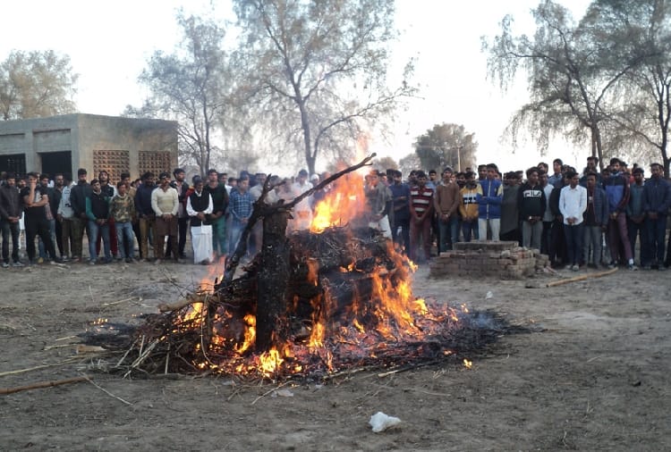 Funeral of gangster Ankit Bhadu in Tight security at abohar