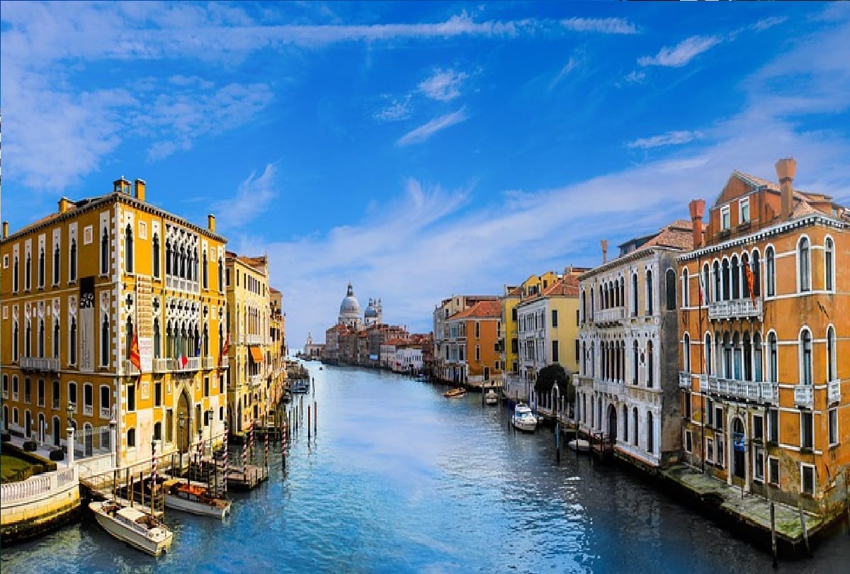 Most Romantic Cities In The World beautiful tourist destination