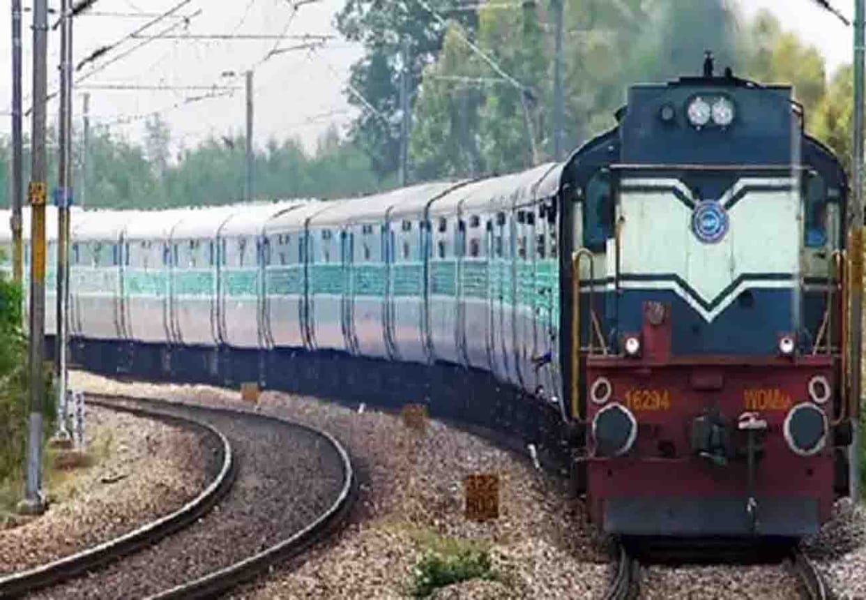 Kanpur-Lucknow railroad news